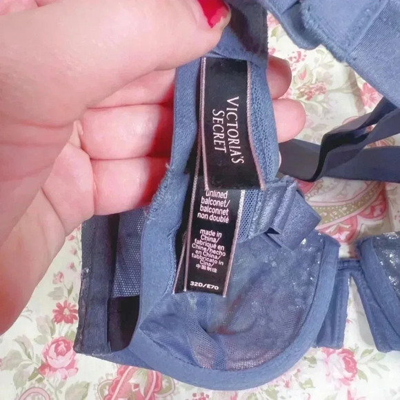 Victoria's Secret Very Sexy Unlined Balconet Bra Grey and Silver 32D - Picture 7 of 9